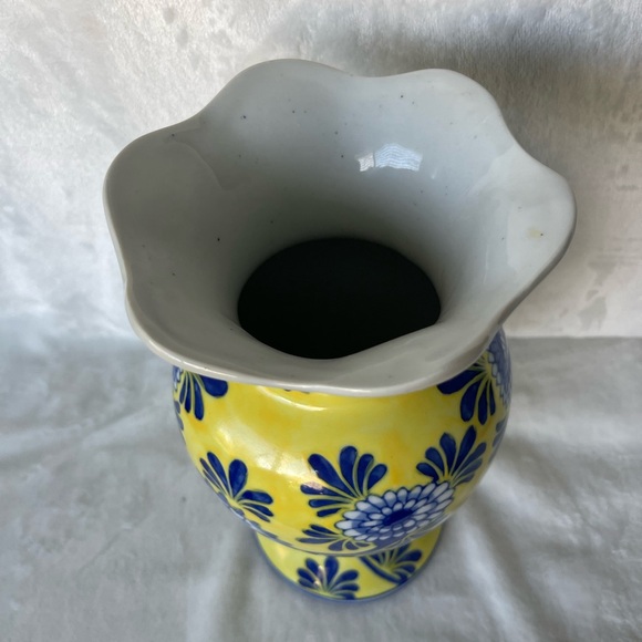 💛💙 bright, colorful vase💛💙 - Picture 4 of 6